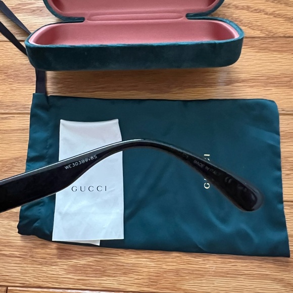 GUCCI OVERSIZED SUNGLASSES - Picture 4 of 7